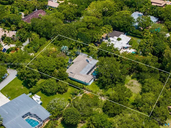 12365 SW 60th Ct, Pinecrest, FL 33156