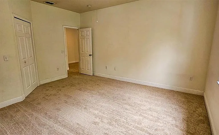 200 Southern Pecan Cir #203 — Photo 13