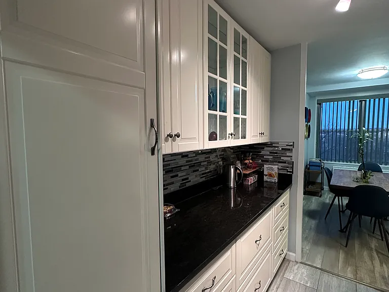 301 Beech St #9D — Photo 17
