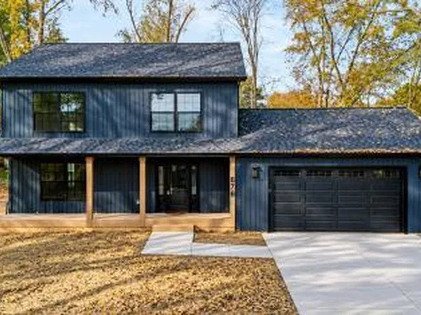 676 Pontiac Dr, Lake Orion, MI 48362