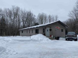 N3421 Sixteen Mile Lake Rd, Munising, MI 49862