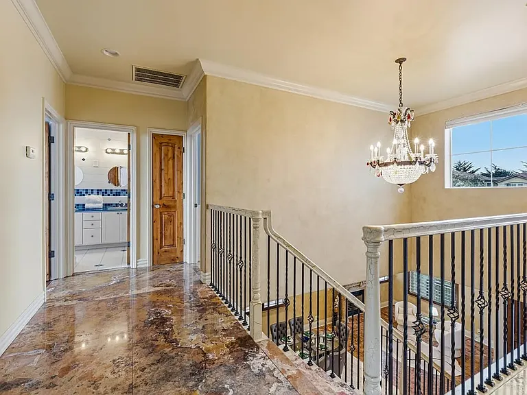 4760 Sea Crest Dr — Photo 15