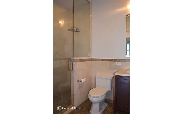 Rented by Douglas Elliman | media 29