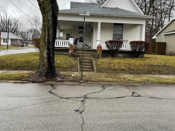 992 High St, Middletown, IN 47356