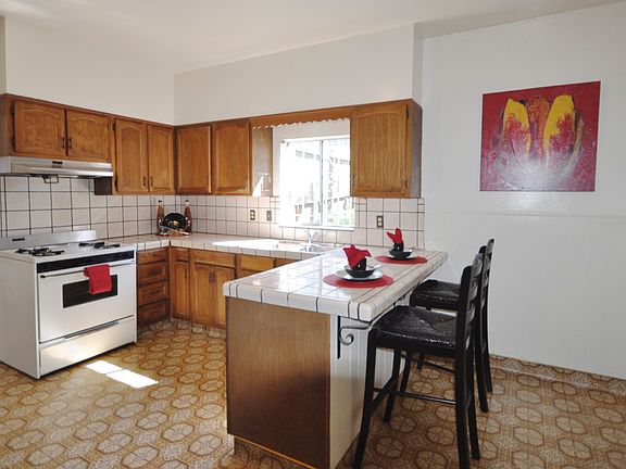 3rd image of 1135 Ingerson Ave