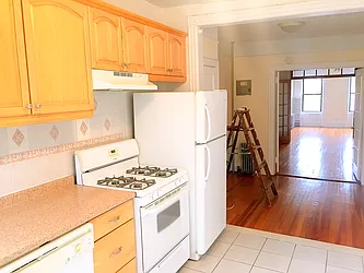 Rented by Rapid Realty Cobble Hill