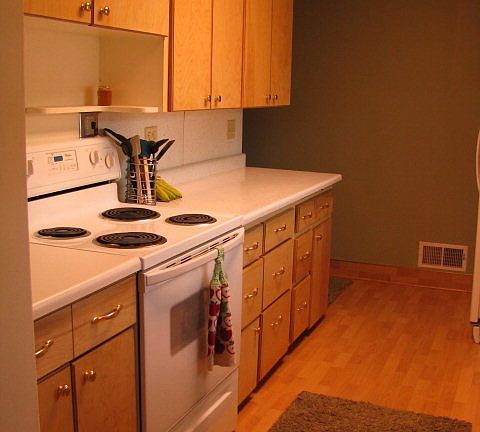 5th image of 442 E 19th St