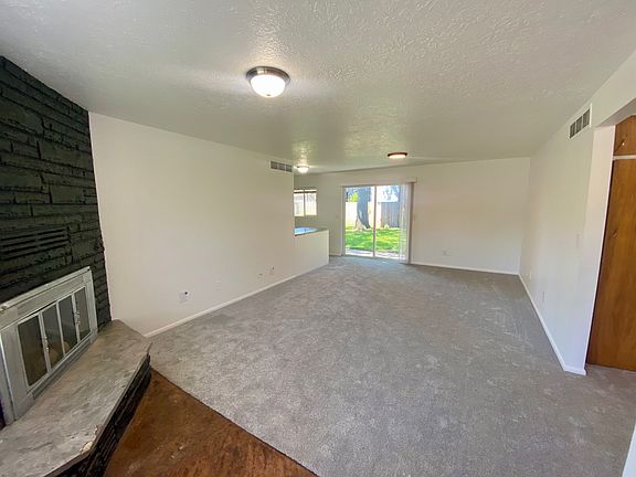 4th image of 3713 W Meadow Dr