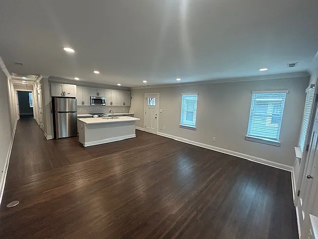 2 bed, 1080 sqft, $1,595 — Photo 3