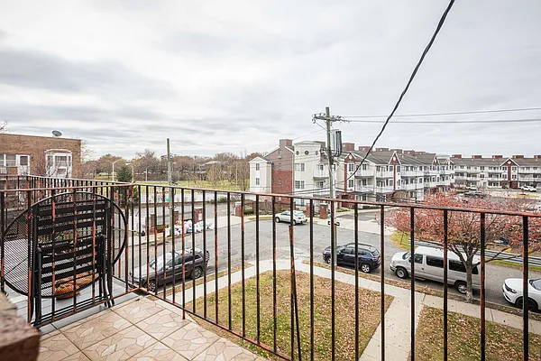 Sold by Century 21 Amiable Realty Group II Inc | media 5