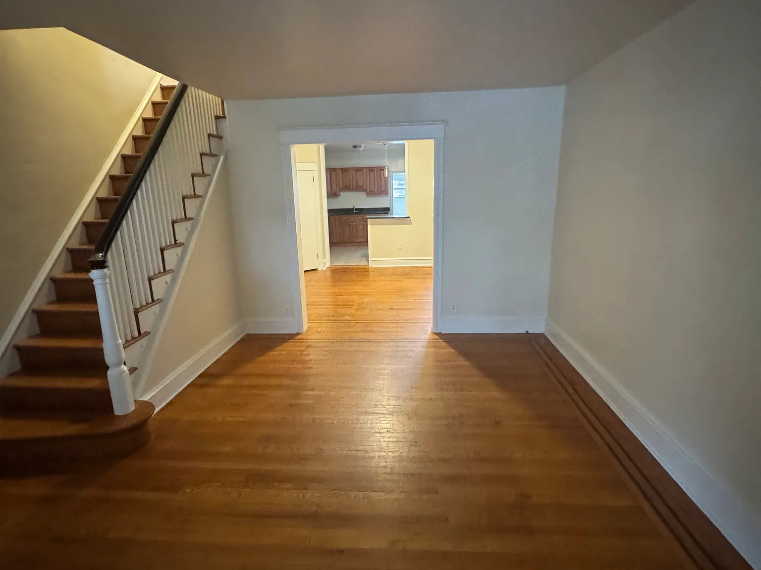 3 bed, 1.5 bath, 1234 sqft, $1,850 — Photo 3