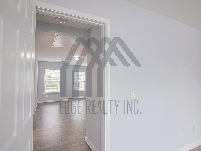 110 Spring Lakes Dr — Photo 43