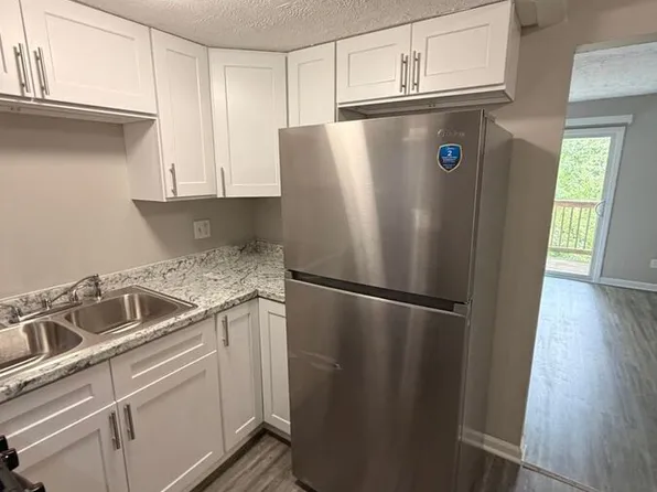 2066 Fairmont Ct APT 6, Lexington, KY 40502