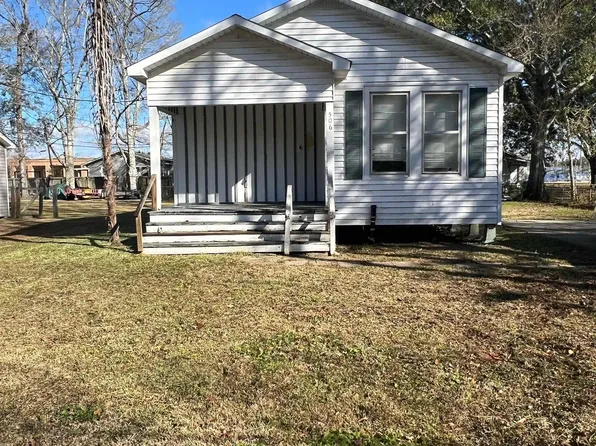 506 N Marchand Ave, Gonzales, LA 70737