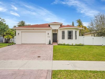 705 NE 1st St, Pompano Beach, FL, 33060