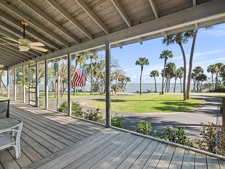 6789 S Indian River Dr — Photo 34