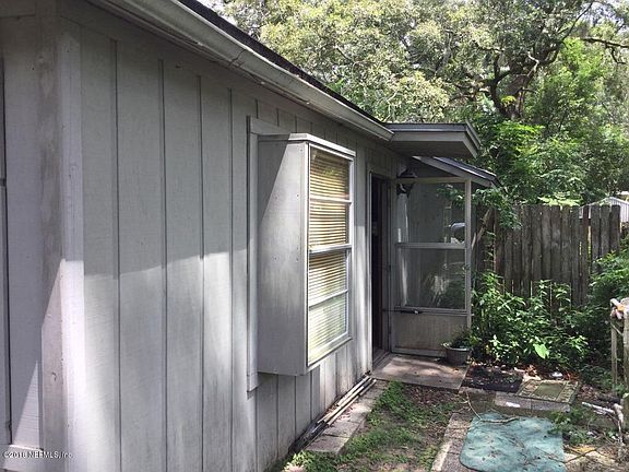2nd image of 8821 Berry Ave