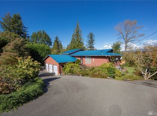 38210 SE 92nd St, Snoqualmie, WA 98065