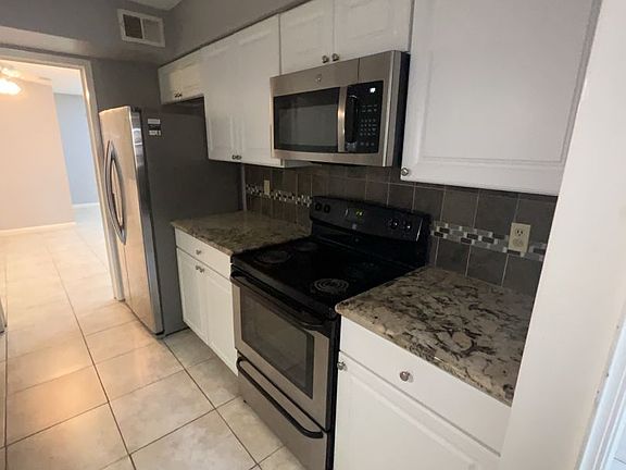 5th image of 10379 Briar Forest Dr