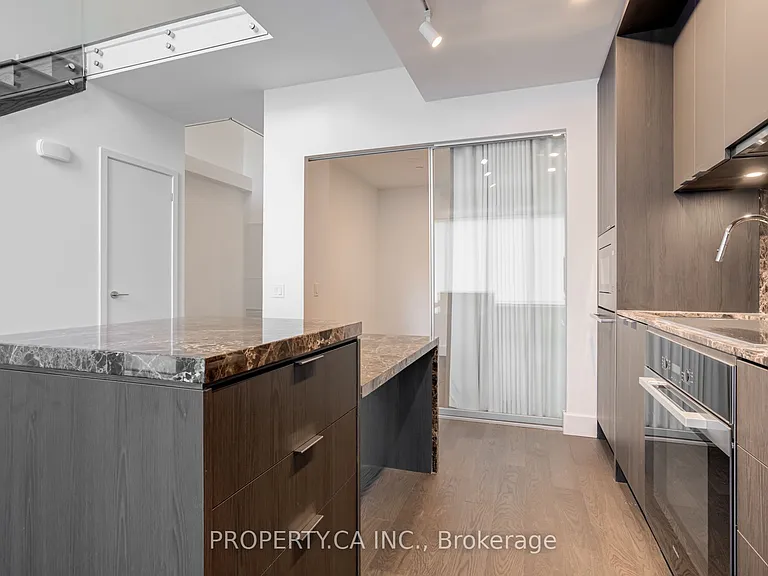 6 Greenbriar Rd #106 — Photo 15