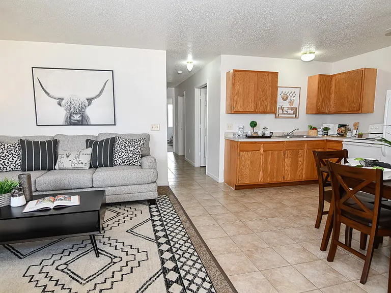 3 Bedroom, Single-story Townhomes for rent in Newton, IA — Photo 1