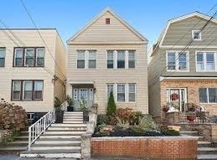 138 W 30th St FLOOR 2, Bayonne, NJ 07002