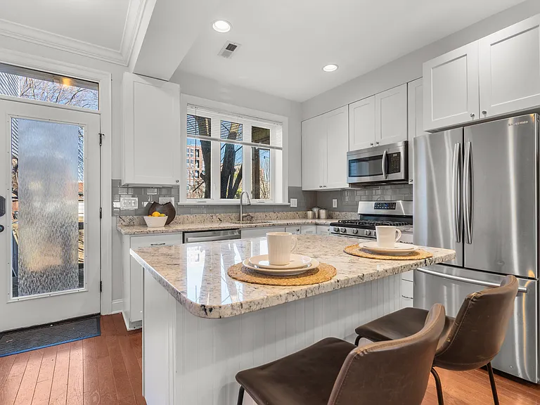1654 Gales St NE — Photo 10