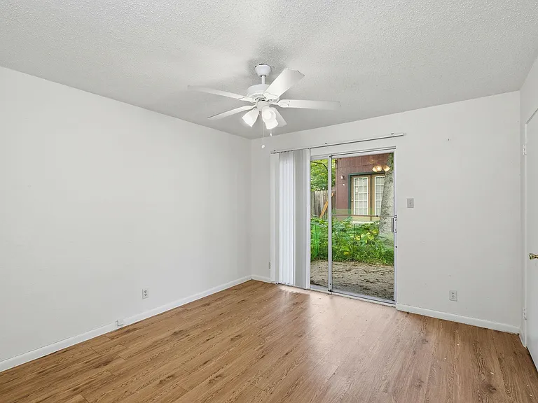2314 Parker Ln #4 — Photo 10
