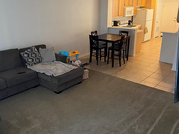 3rd image of 10988 Ivy Hill Dr Unit 5