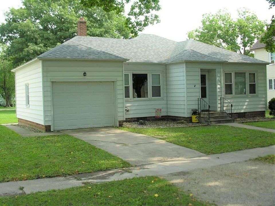 305 S School St, Saint Ansgar, IA 50472 Zillow
