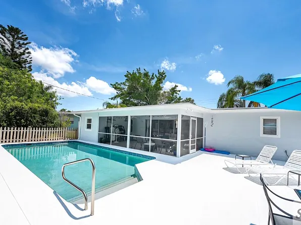 3056 SE Morningside Blvd, Port Saint Lucie, FL 34952