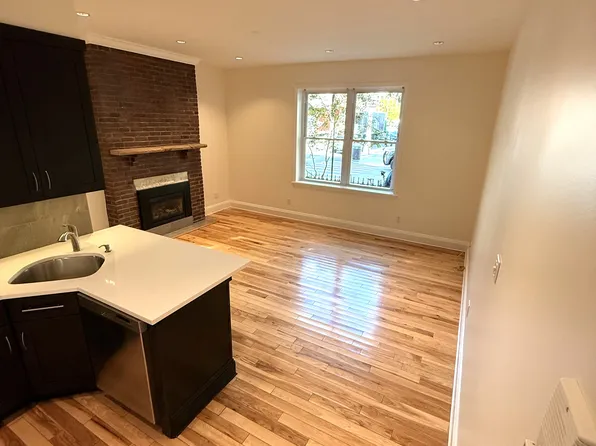 56 Huron Street image 7 of 21