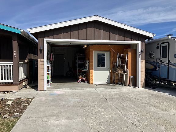 4th image of 607 Meadow Cir