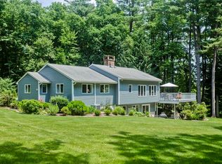 27 Wedgewood Rd, East Longmeadow, MA 01028