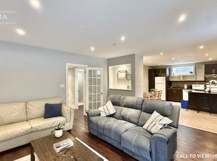 106 Reiner Rd #2, Toronto, ON M3H2L6
