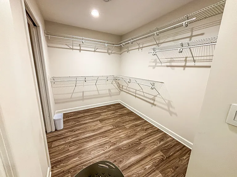 1624B Gunston Dr — Photo 42