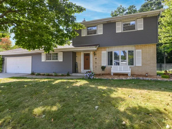 14375 West Rogers DRIVE, New Berlin, WI 53151