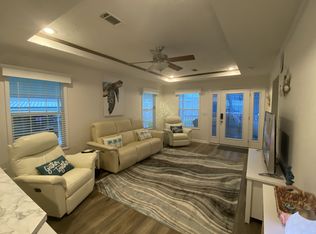 112 Crossways Dr, Leesburg, FL 34788