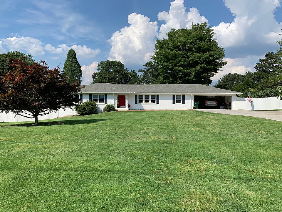 1st image of 6045 Glenridge Dr
