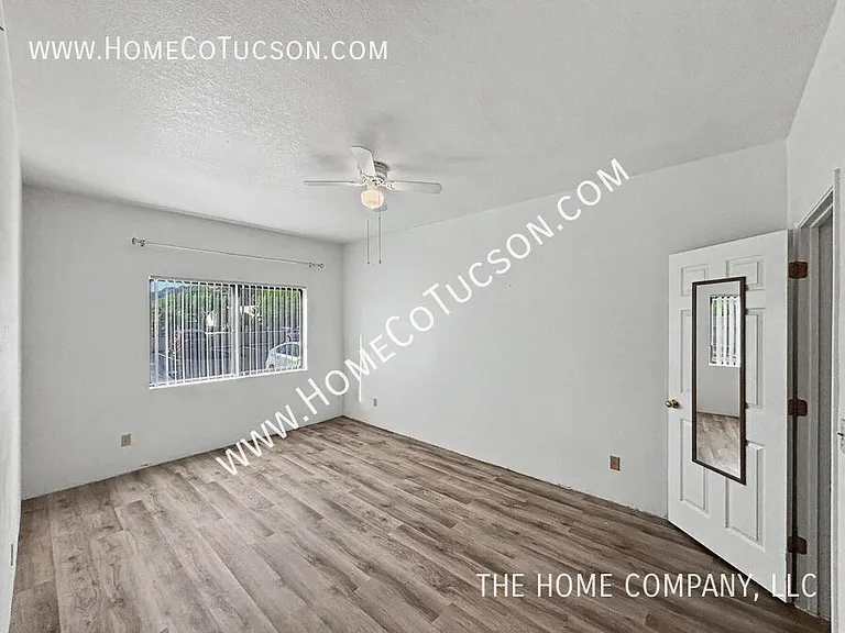 5750 N Camino Esplendora #109 — Photo 8