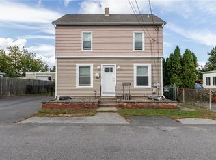 40 Dickens St, Pawtucket, RI 02861