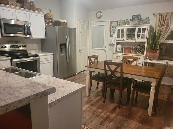 4th image of 5512 Bundy