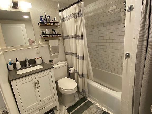 Cute bathroom