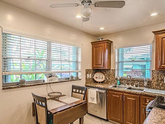 5th image of 606 Hummingbird Lane #606