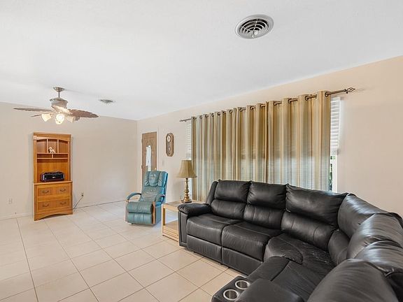4th image of 1586 29th Avenue