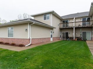 316 Brookside Dr UNIT 6, Mayville, WI 53050