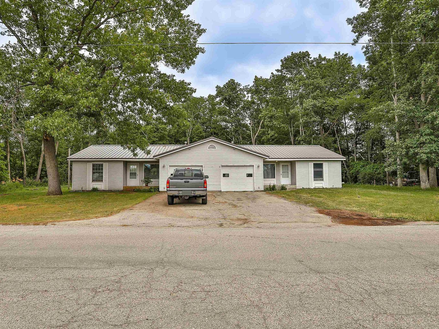 126 Ems C28 Ln, Warsaw, IN 46582 MLS 202321414 Zillow