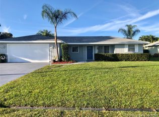 1525 SE Pitcher Rd, Port Saint Lucie, FL 34952