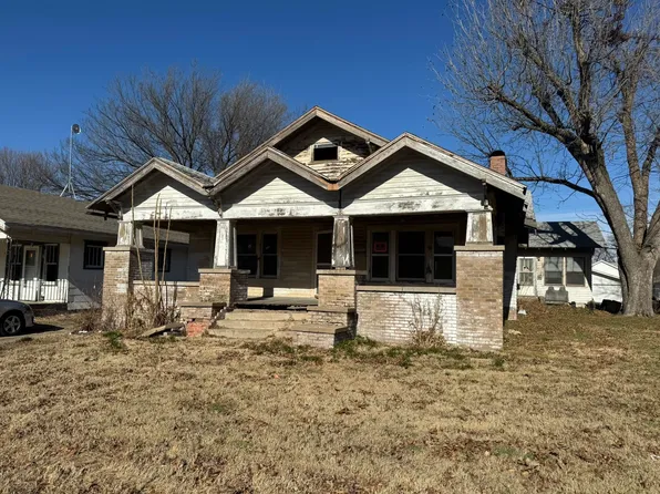 522 W Blackwell Ave, Blackwell, OK 74631