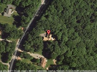 215 W Wrentham Rd, Cumberland, RI 02864